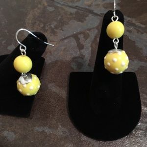 Spring earring bundle- 3 pairs of earrings 😃